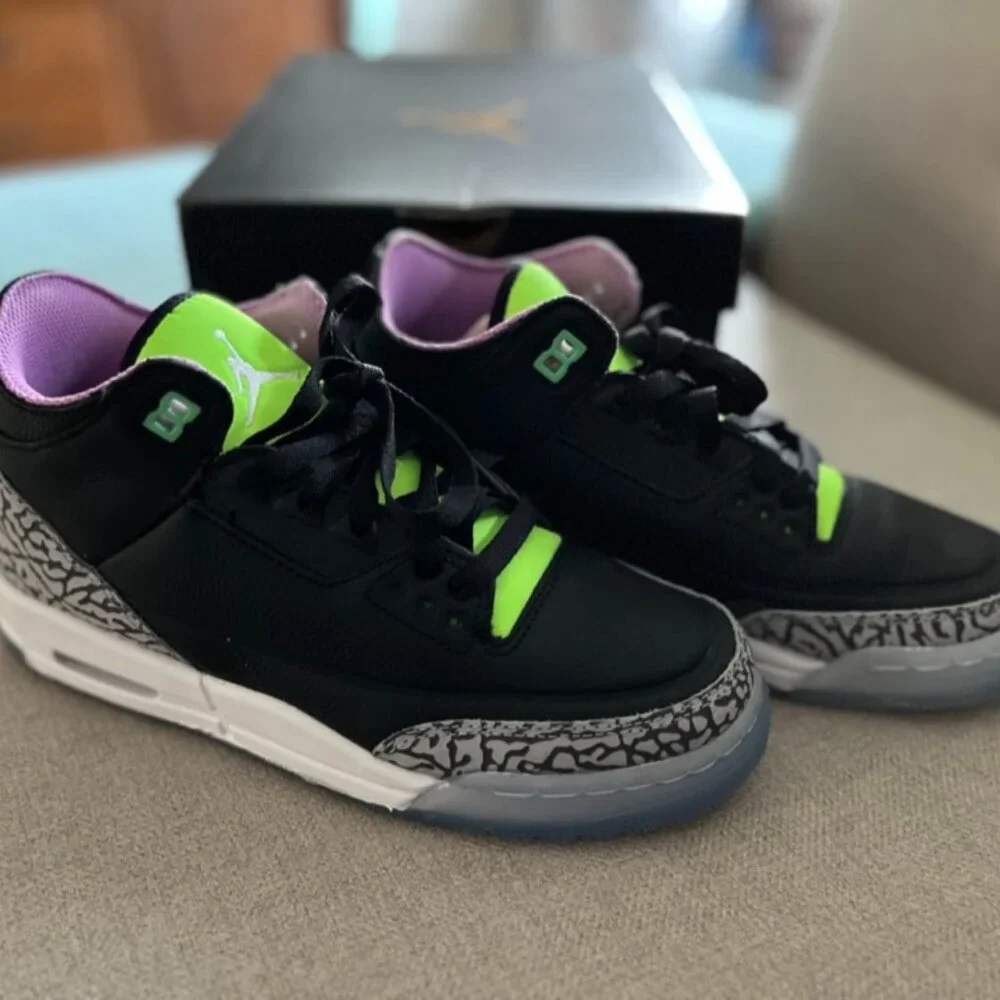 Michael Jordan Air Jordan 3 SE (GS) Big Kids' Shoes Black-White-Electric Green - Picture 1 of 7
